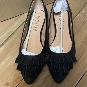 Journee Collection Black Ruffle Flats 8